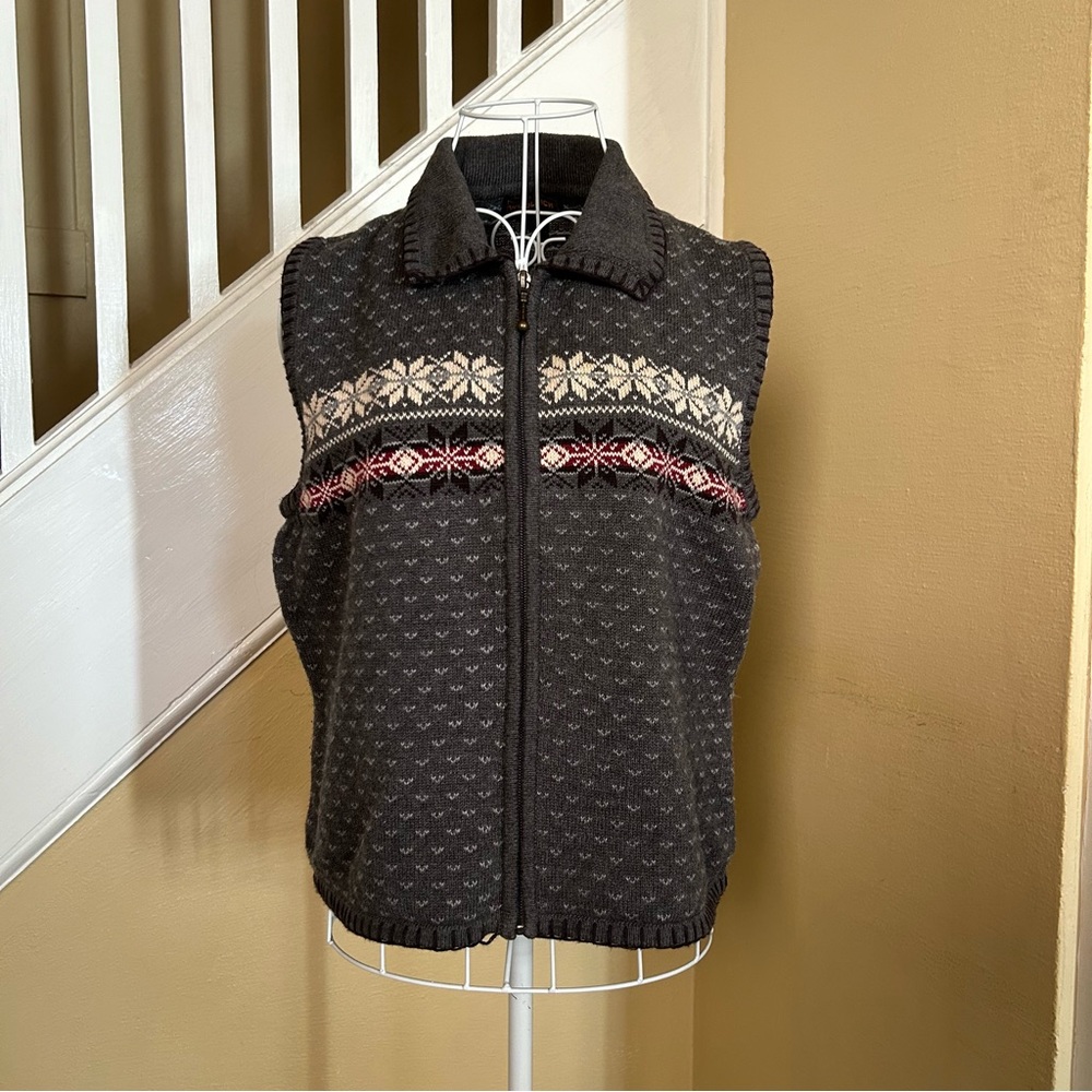 Vintage Woolrich Women’s Fair Isles Knit Sweater Vest